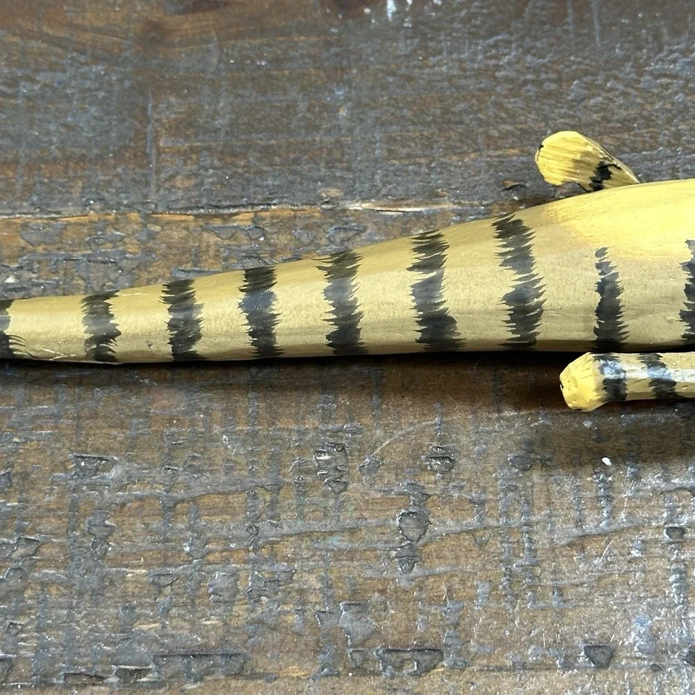 VTG Hand Carved Tiger Cat Pen – Wooden Folk Art Figurine‎ – Desk Decor
